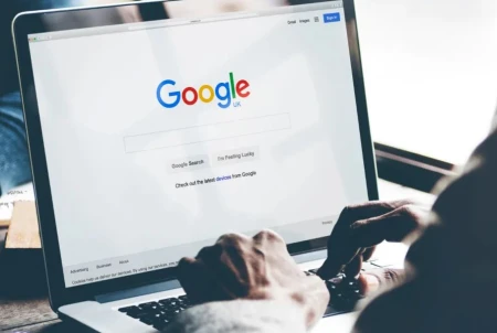 Google continua su lucha penalizando el spam y premiando la calidad frente a la cantidad de contenidos si ofrecen mejores respuestas y datos relevantes