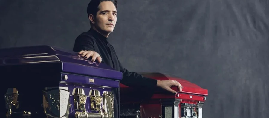 "Compra ahora, muere después": El ingenioso eslogan de Titan Casket, la empresa de ataúdes más viral de Internet