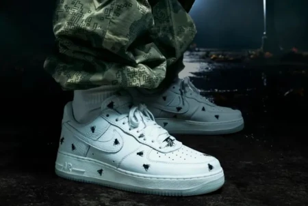 Zapatillas con moscas para Halloween: una idea loca que solo Nike se puede permitir