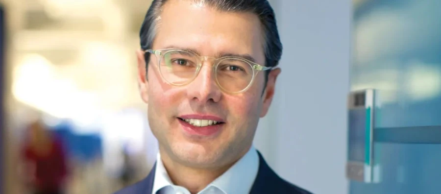 Cómo la salida de Krishan Bhatia de Amazon impacta la estrategia de publicidad en vídeo de la compañía