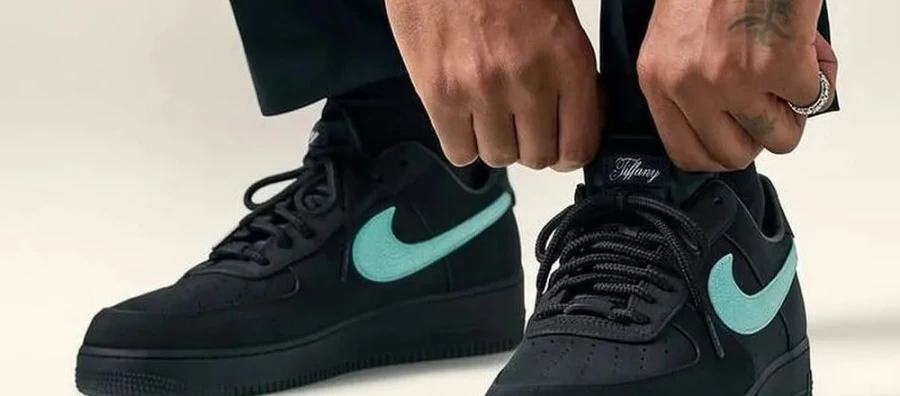 Así es cómo Nike multiplicó el valor de sus productos y ediciones limitadas asociándose con las marcas de lujo
