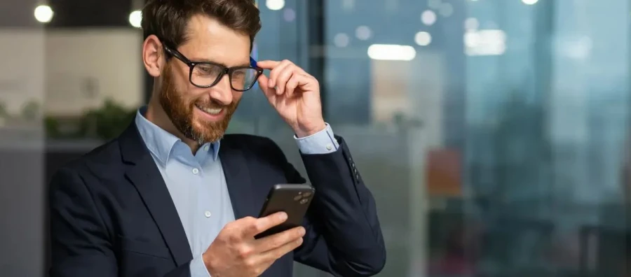 El futuro del marketing y la atención al cliente cambiarán para siempre: En 2030, los agentes virtuales serán las nuevas apps del móvil