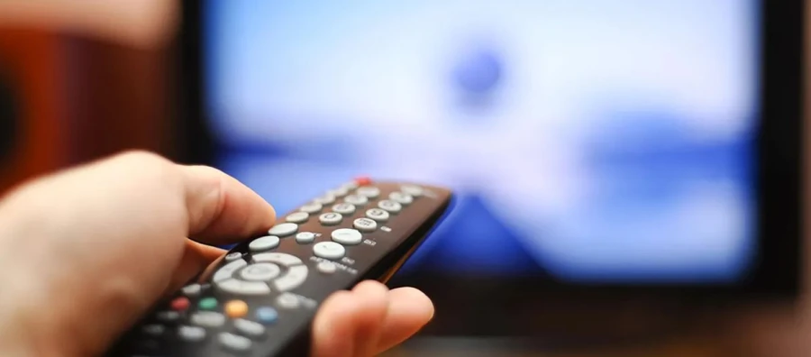 Medir las audiencias de la televisión con audímetros en pleno 2025 es como seguir comunicándose con código morse, pero lo contrario sería revelar una verdad incomoda