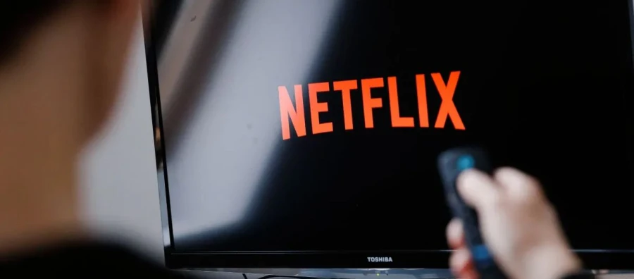 El truco final: La estrategia maestra de Netflix con la que siguen subiendo sus precios pero además con publicidad