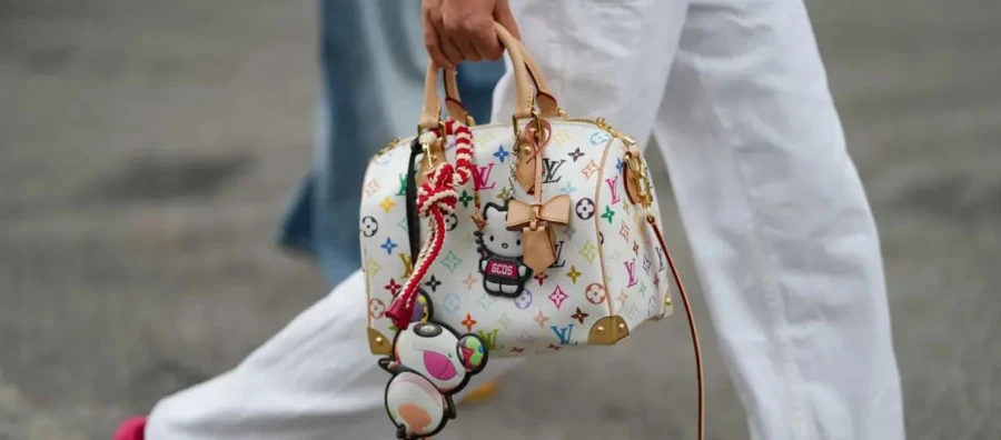 La estrategia de las marcas de lujo para conquistar el mercado con productos más accesibles