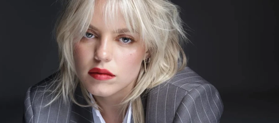 L'Oréal Paris anuncia a Reneé Rapp como su nueva nueva embajadora global de marca