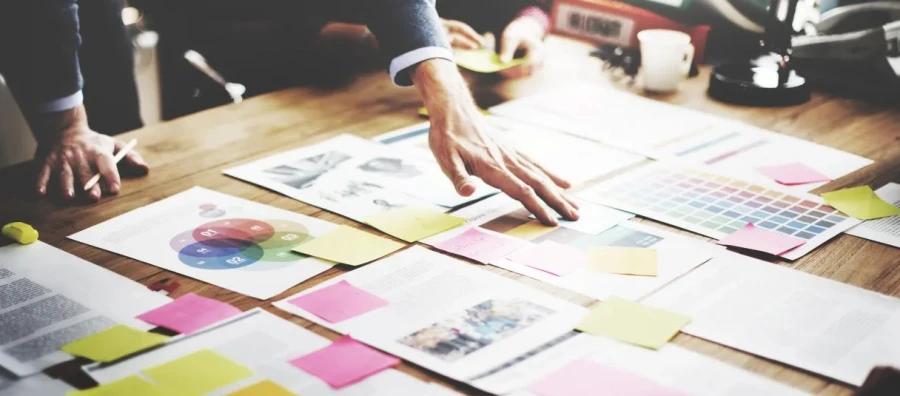 Más allá del logo: Cómo la coherencia y la consistencia en el diseño corporativo y el branding de marcas impulsan la lealtad del consumidor