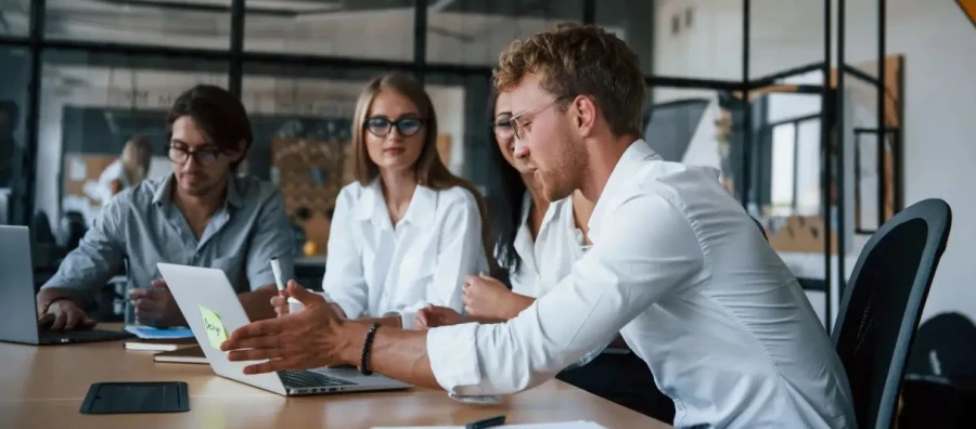 Cómo las agencias de marketing digital líderes están impulsando el crecimiento de los ecommerce en 2025