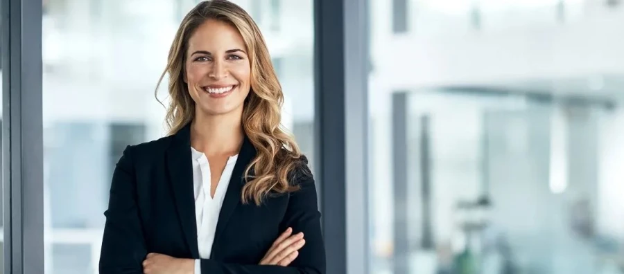 El liderazgo femenino como motor de transformación en la alta dirección publicitaria