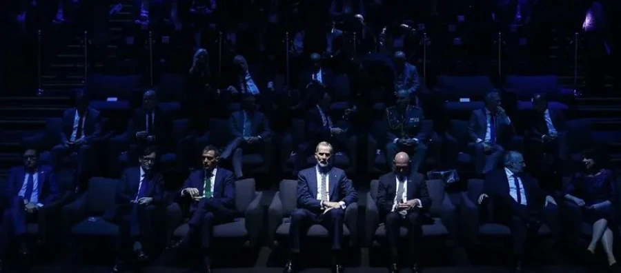 El rey Felipe VI inaugura el MWC 2026 junto a los líderes de la industria tecnológica que debaten sobre la ética de la IA