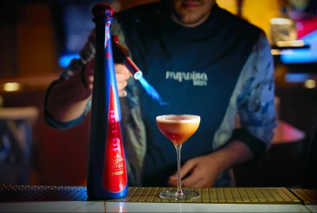La alianza de Don Julio 1942 y Pacha Ibiza celebra la noche con su nueva campaña publicitaria