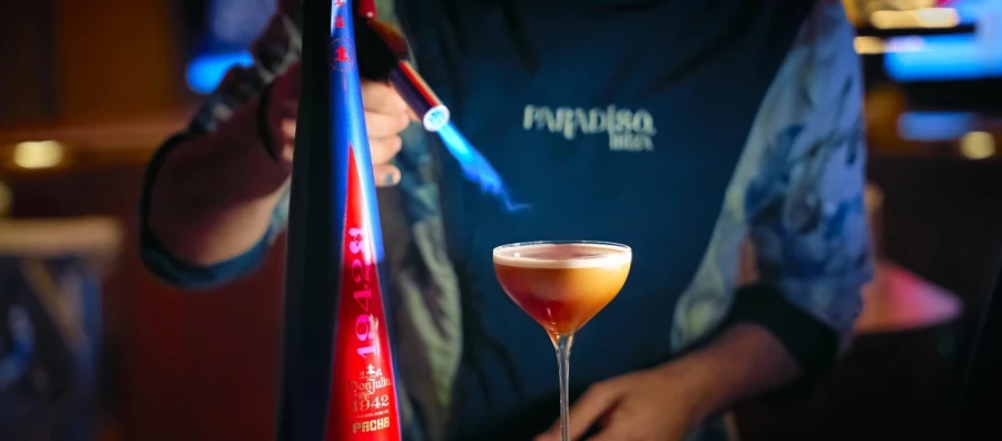 La alianza de Don Julio 1942 y Pacha Ibiza celebra la noche con su nueva campaña publicitaria