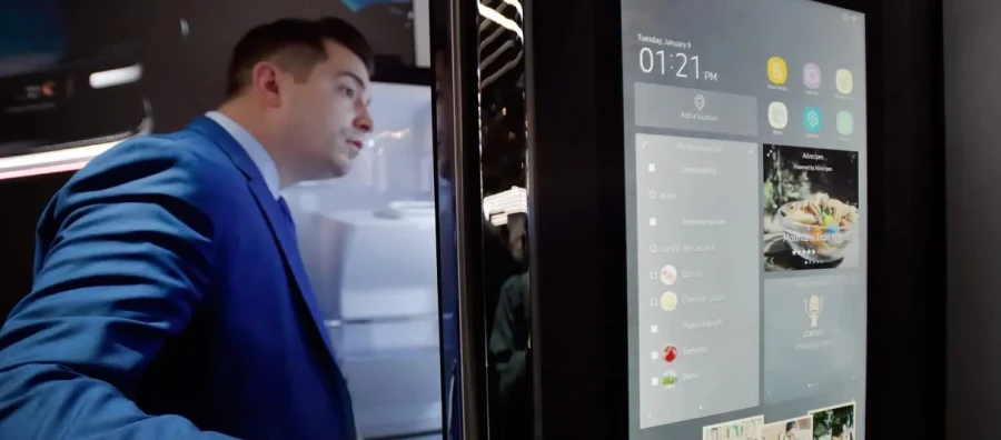 El descontento de los consumidores ante la llegada de la publicidad a los electrodomésticos premium