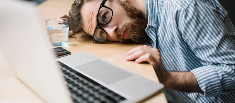 El burnout golpea a casi la mitad de profesionales de redes sociales