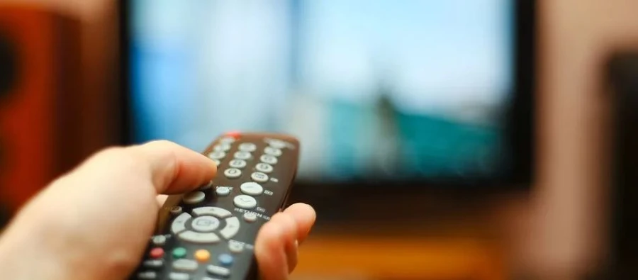 La televisión mantiene el liderazgo en volumen de negocio, pese a una caída del 4,4% en la inversión publicitaria