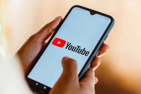 La estrategia de YouTube para competir con la televisión tradicional podría pasar por incluir bloques de anuncios de 90 segundos sin opción de omitir