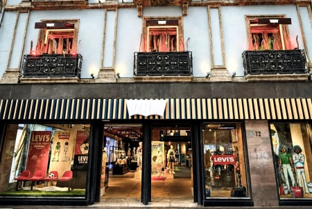 Cómo la última campaña de Levi's en Latinoamérica transforma las restricciones de patrocinio en un éxito de marca