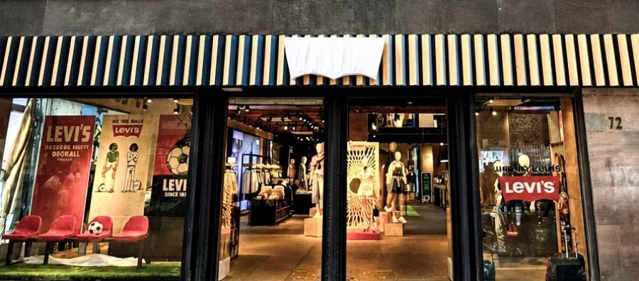 Cómo la última campaña de Levi's en Latinoamérica transforma las restricciones de patrocinio en un éxito de marca