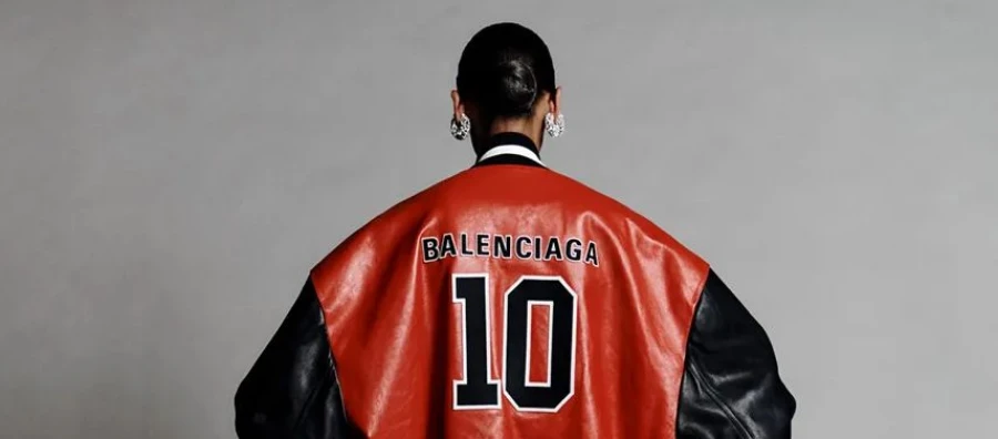 La nueva colaboración de Balenciaga y la NBA redefine el lujo deportivo en 2026