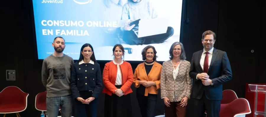 El 98% de las familias españolas supervisa las compras online de sus hijos e hijas adolescentes