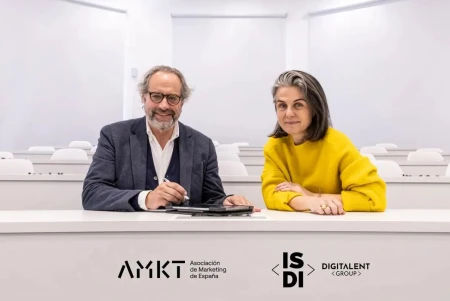 ISDI y AMKT firman un acuerdo estratégico para impulsar la innovación, el marketing y la transformación digital empresarial