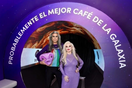 Alaska y Mario Vaquerizo prestan su voz a la nueva campaña de NESCAFÉ Dolce Gusto NEO en España