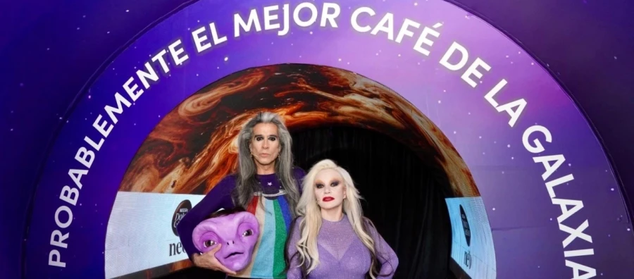 Alaska y Mario Vaquerizo prestan su voz a la nueva campaña de NESCAFÉ Dolce Gusto NEO en España