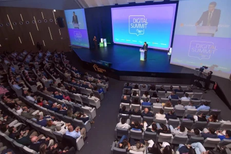Digital Summit 2026: El año en que la IA dejó de responder para empezar a actuar