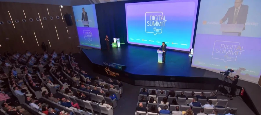 Digital Summit 2026: El año en que la IA dejó de responder para empezar a actuar
