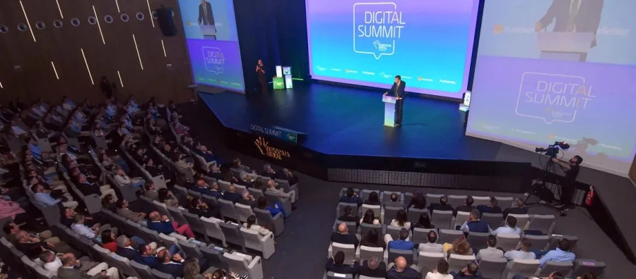 Digital Summit 2026: El año en que la IA dejó de responder para empezar a actuar