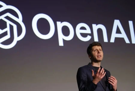 La nueva estrategia de OpenAI para monetizar los datos de los usuarios de ChatGPT que no pagan
