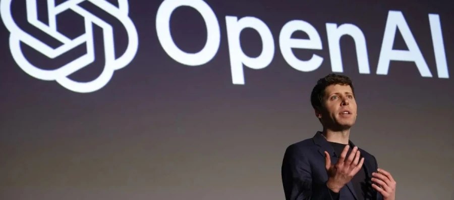 La nueva estrategia de OpenAI para monetizar los datos de los usuarios de ChatGPT que no pagan