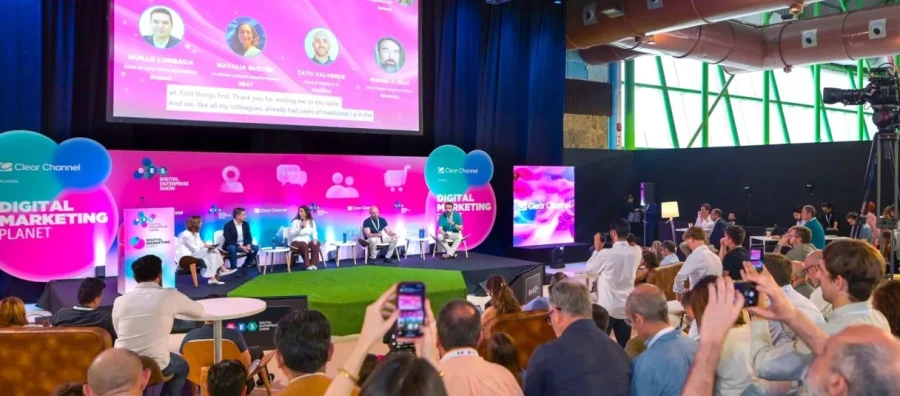 DES y AMKT unen fuerzas para impulsar la revolución del marketing digital