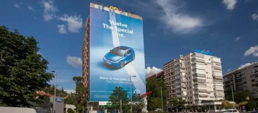 El regreso de Mourinho inspira la nueva campaña publicitaria de Volkswagen junto al Bernabeu