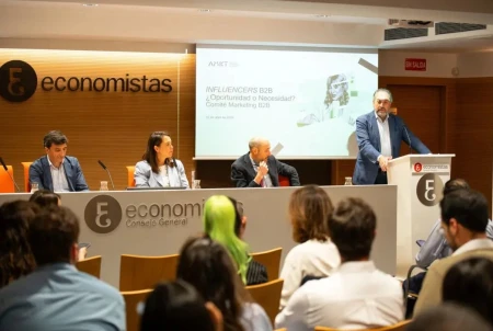 El 55% de los marketers B2B ya usa influencers: AMKT analiza el fenómeno que está acelerando las ventas un 25%