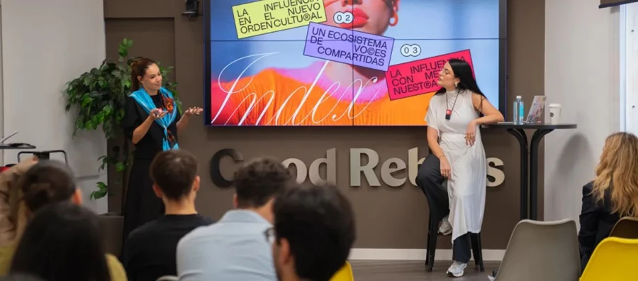 El 61% de los consumidores confía en las recomendaciones de influencers, frente al 38% que confía en contenido generado por marcas