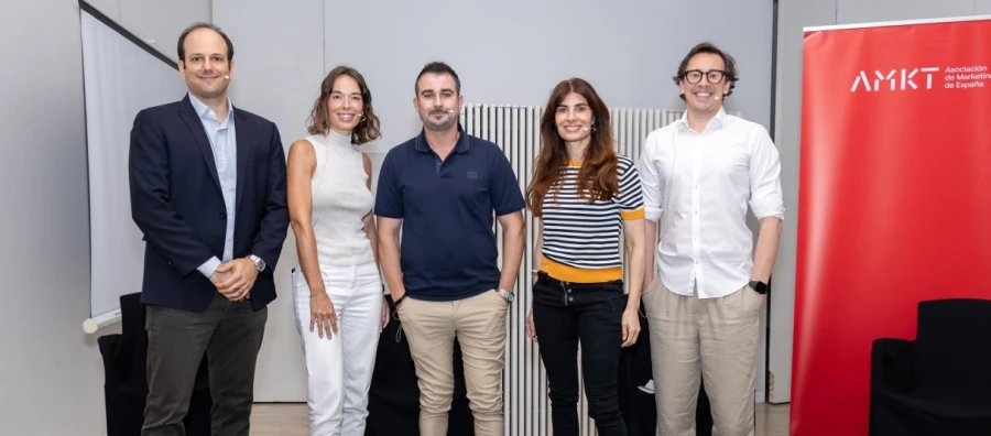 Beatriz Navarro (Renault), Rafaél Fernández de Alarcón (Telefónica) y Kerman Romeo (KFC) son los CMO más influyentes de España en Linkedin
